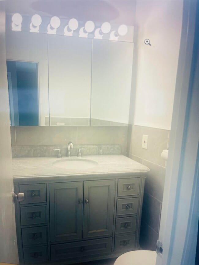 Building Photo - 30 BRIARWOOD Rd