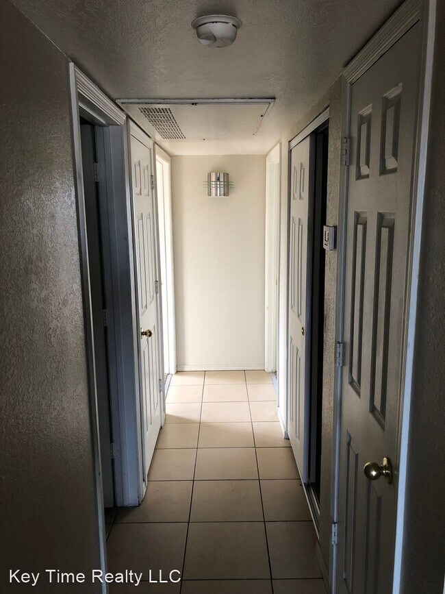 Foto del edificio - 2 br, 2 bath House - 1320 Ramar Rd #1