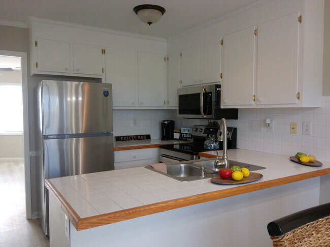 Foto del edificio - 2375 Vineyard Dr