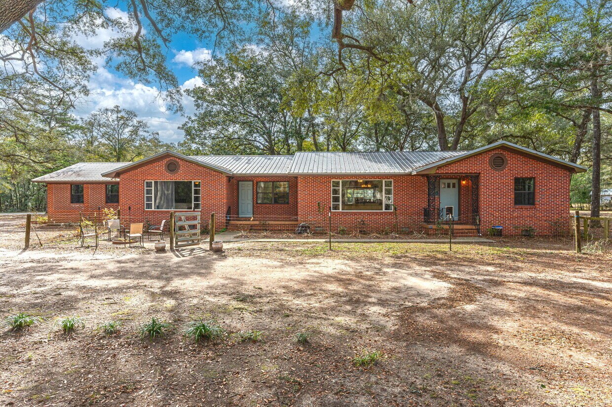 7758 FL81, Ponce de Leon, FL 32455 House Rental in Ponce de Leon, FL