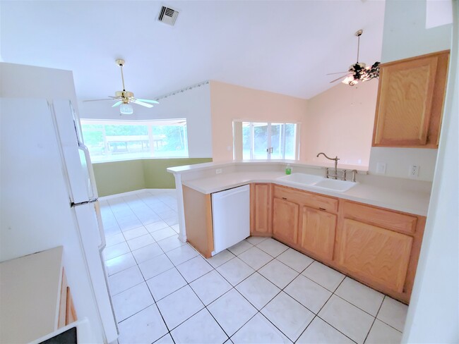 Building Photo - 3282 Majestic Oak Dr