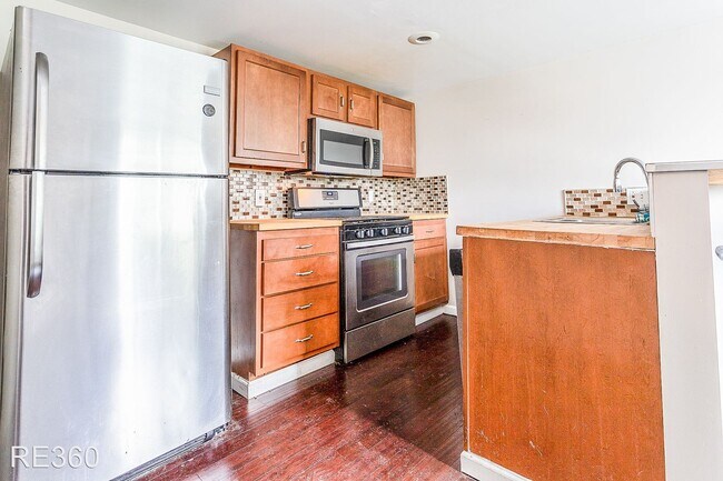 Foto del edificio - 3 br, 1 bath House - 635 Mclain St Allentown