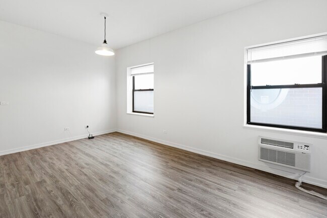 Foto del edificio - 1136 W Wilson Ave
