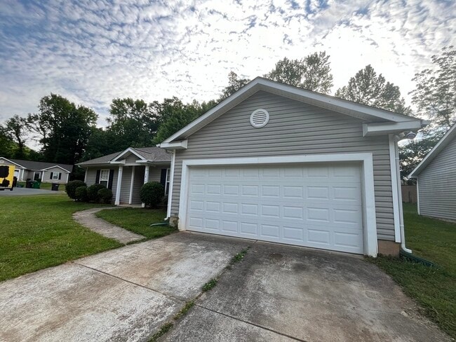 Photo - 2416 Faircreek Ct House