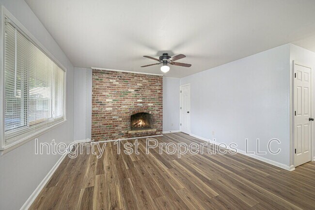 Foto del edificio - 4200 N Askew Ave