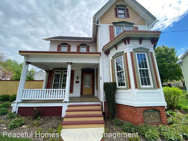 Foto del edificio - 4 br, 2 bath House - 2022 Main St.