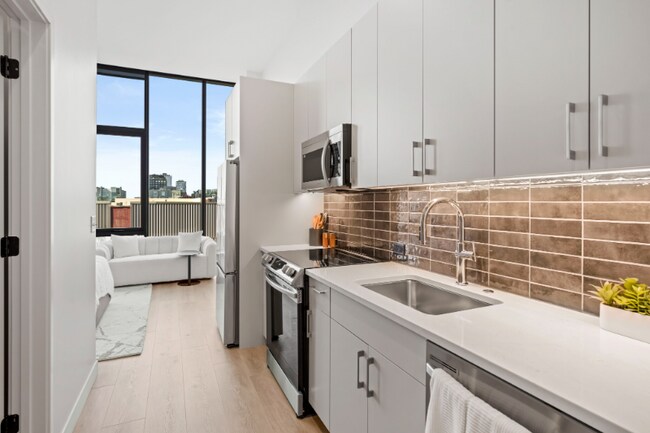 Foto del edificio - 1198 W Van Buren St