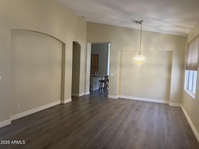 Building Photo - 7033 W Irma Ln