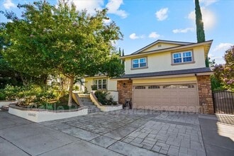 Building Photo - 26421 Torrey Pines Dr