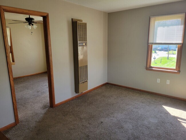 Building Photo - 414 Mulberry