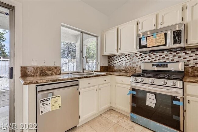 Foto del edificio - 1850 Swallow Hill Ave