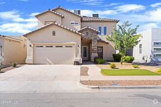 Building Photo - 12333 Desert Dove Ave