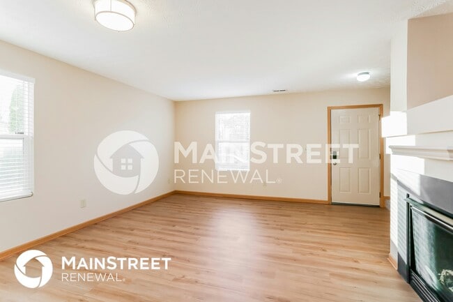 Building Photo - 4712 Lyndenhall Dr