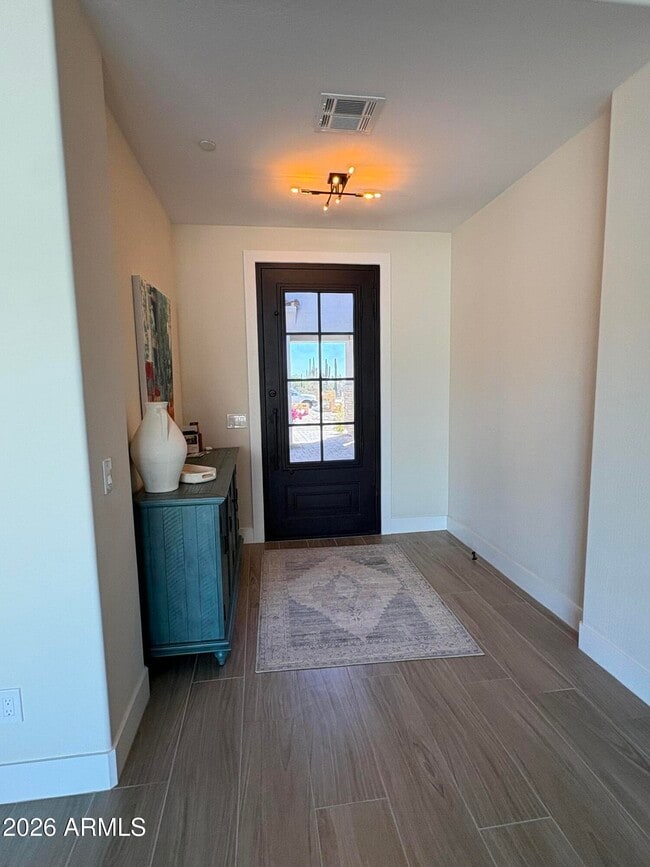 Foto del edificio - 6896 E Lomas Verdes Dr