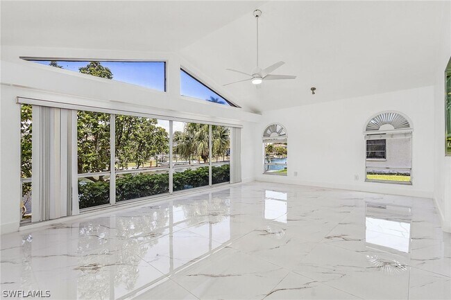 Foto del edificio - 5301 SW 9th Pl