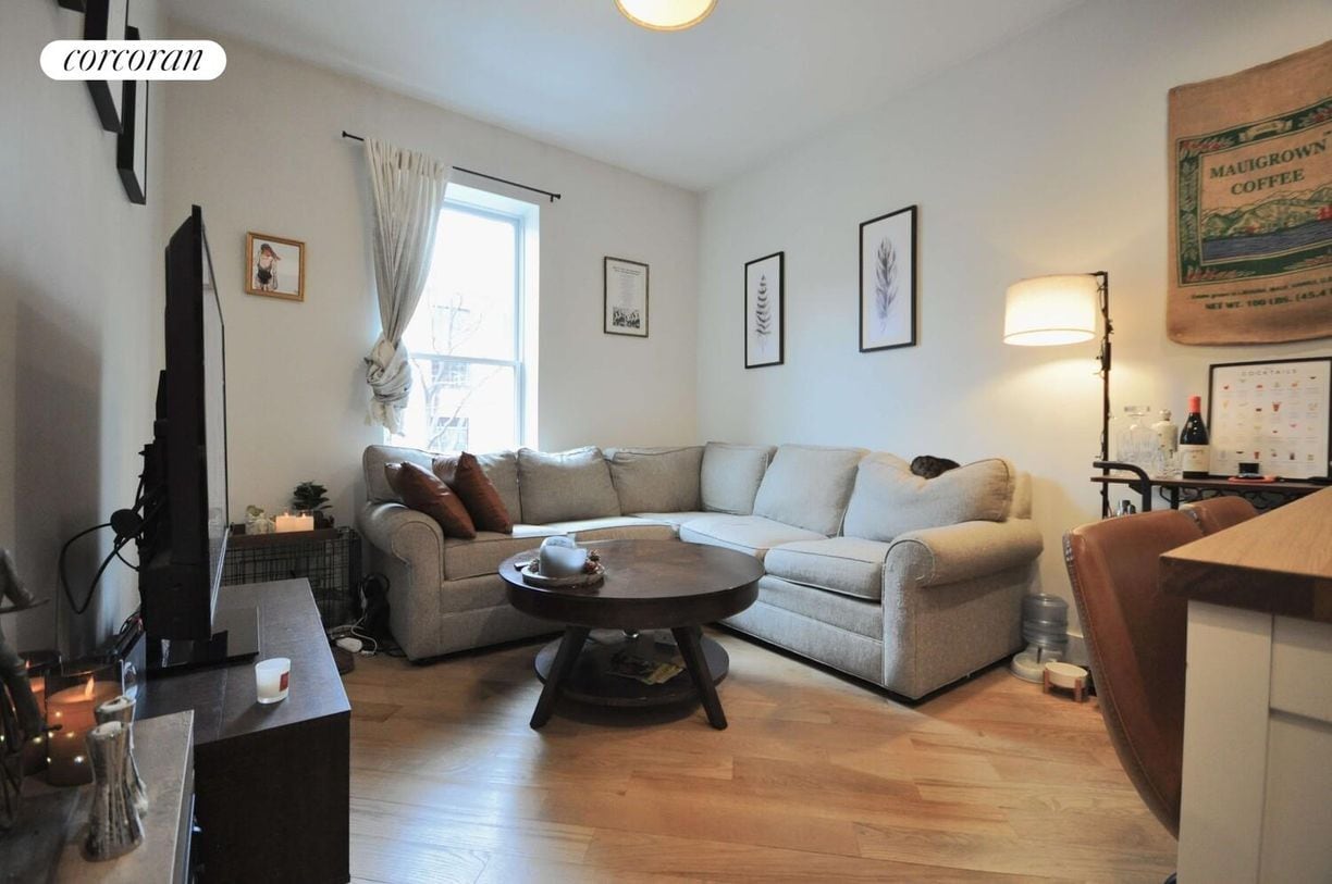 Primary Photo - 277 Cumberland St