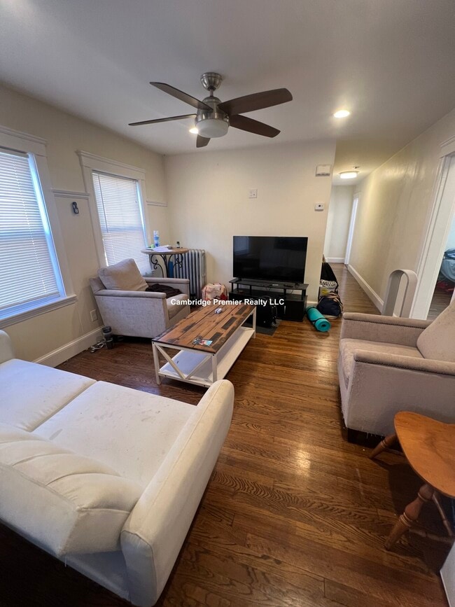 Building Photo - 117 Burget Ave Building Photo - 117 Burget Ave