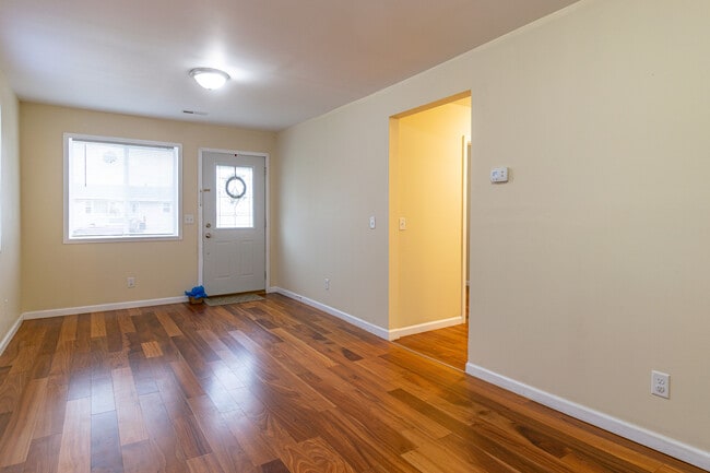 Building Photo - 2730 9th St