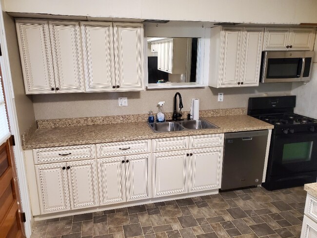 Foto del edificio - 806 Ash St