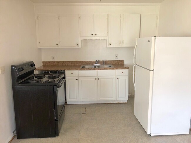 Building Photo - 408 Bosley Ave