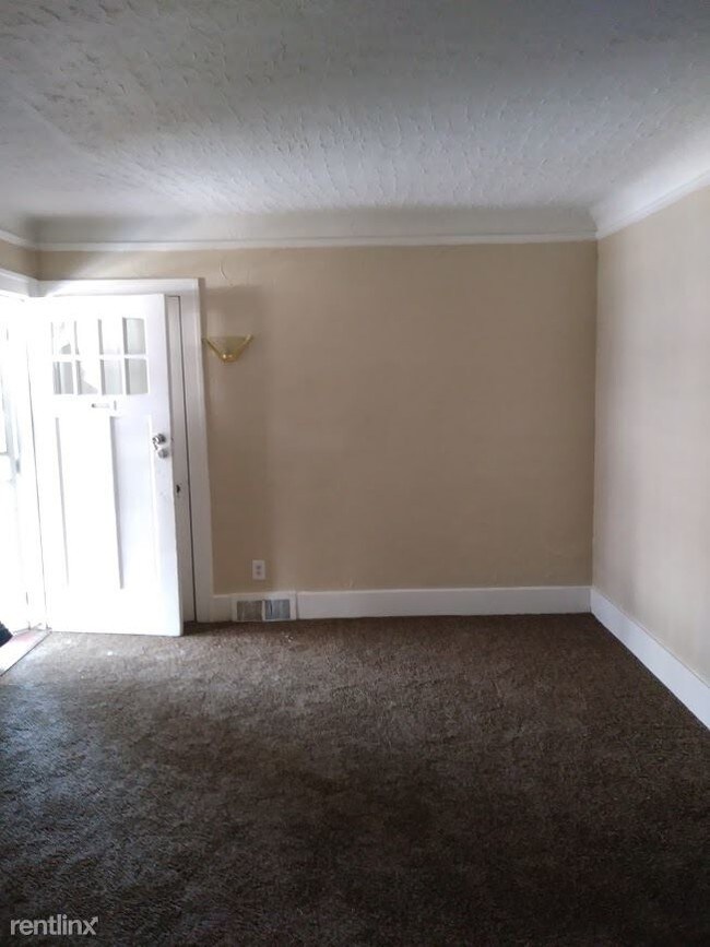Foto del edificio - 15390 Littlefield St