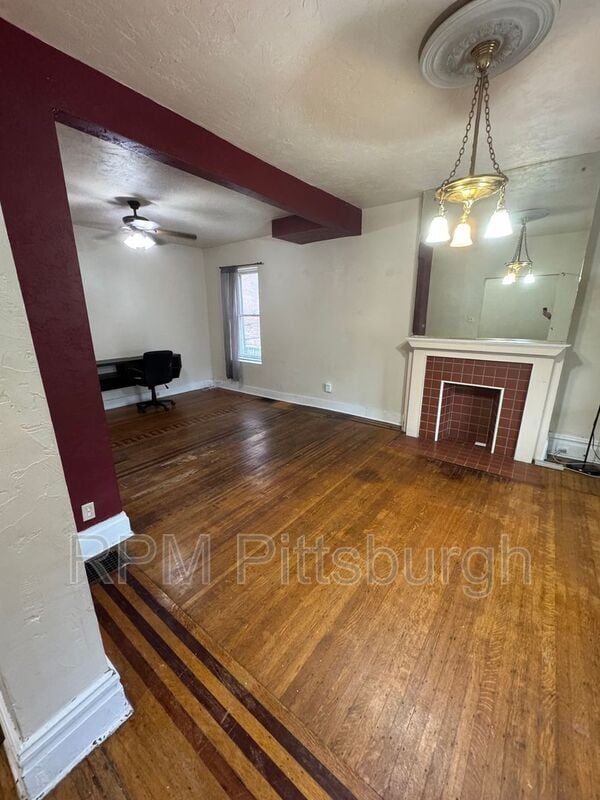 Building Photo - 5434 Baywood St