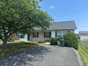 Building Photo - 2305 Mosley St Building Photo - 2305 Mosley St