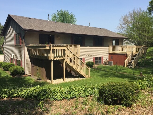 Rear View - 701 Mink Ranch Rd