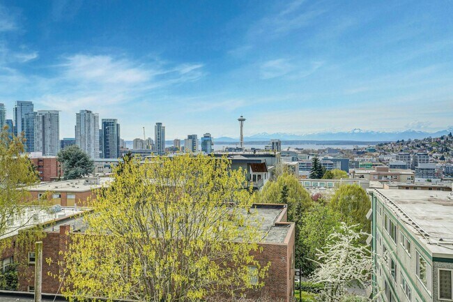Foto del edificio - Capitol Hill Condo ~ The Highlander Condom...