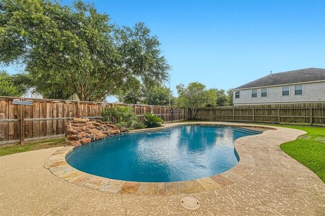 Foto del edificio - 16703 Summer Cypress Ct