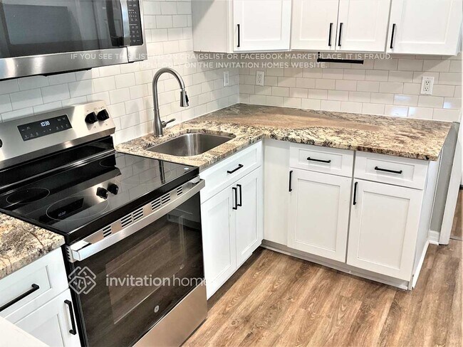 Foto del edificio - 833 61st Ave NE