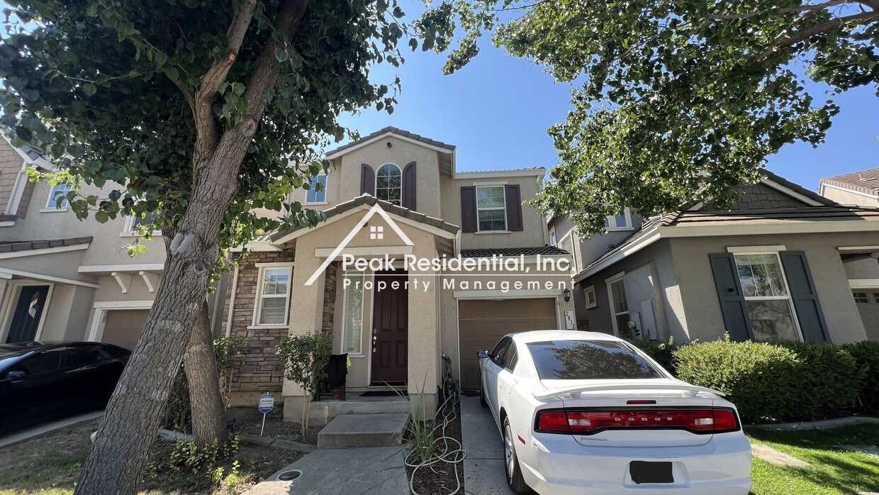 Primary Photo - Very Nice 3bd/2.5ba Natomas Home with 1 Ca...