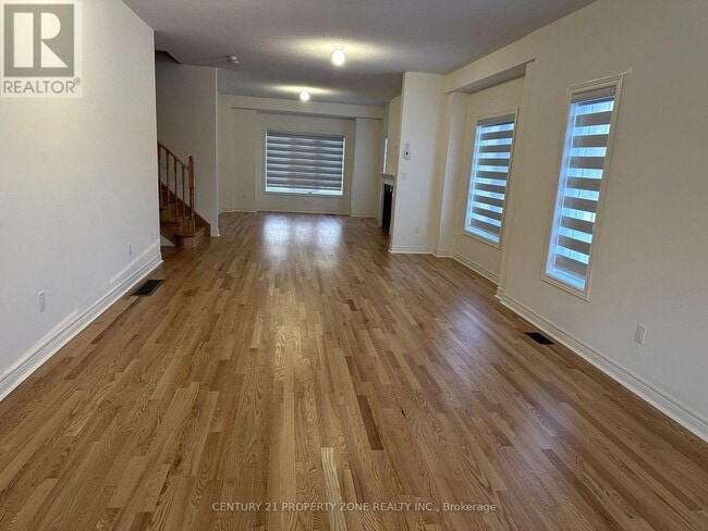 Building Photo - 648 Fleetwood Dr