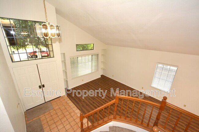 Foto del edificio - 1610 Oneida Pl