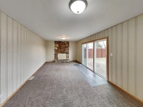 Building Photo - 8613 S Kean Ave