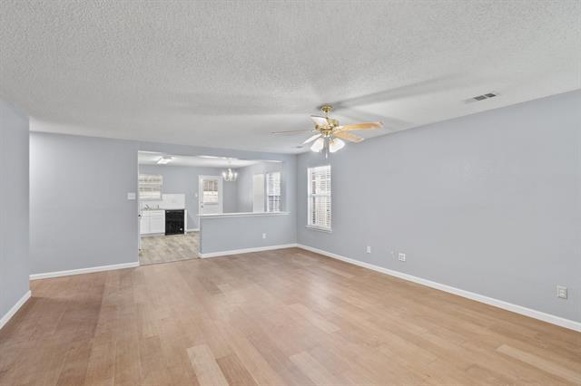 Building Photo - 2423 Poinciana Pl