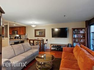 Foto del edificio - 1 br, 1 bath - 100 Park Ave W Apt 703