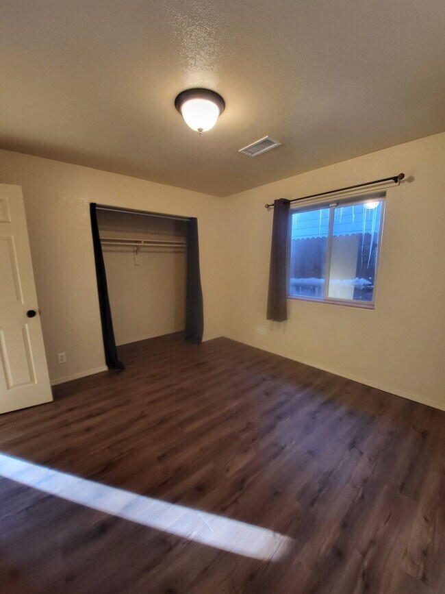 Building Photo - 304 0'Leary