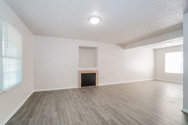 Foto del edificio - 1852 Meadowlawn Dr