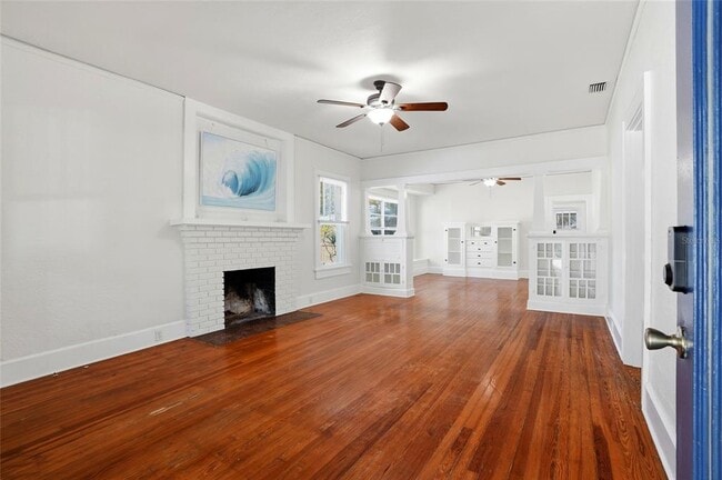 Building Photo - 725 8th St N