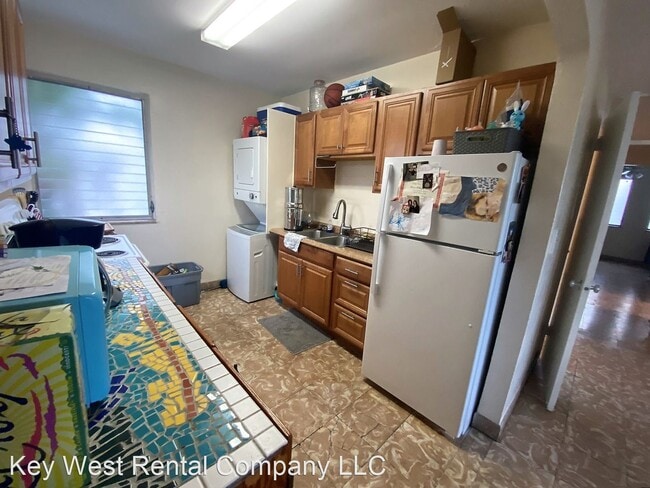Building Photo - 2 br, 1 bath House - 329 Margaret St, Up