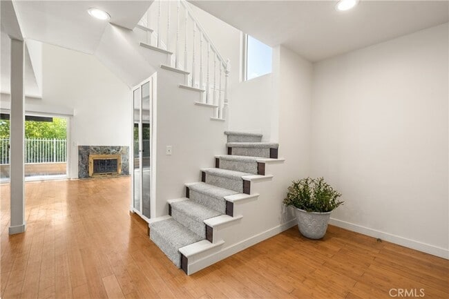 Building Photo - 4741 Cardena Plz