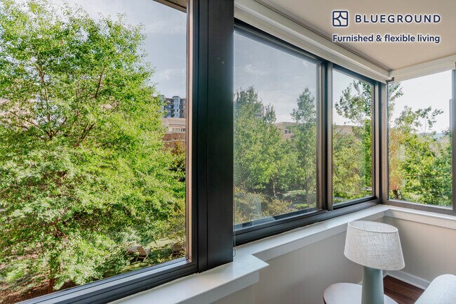 Foto del edificio - 1510 Clarendon Blvd