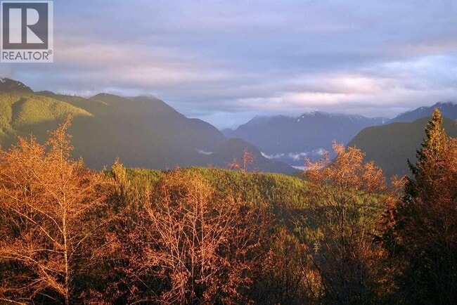 Building Photo - 9232 University Crescent