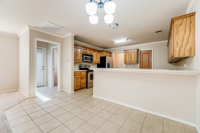 Kitchen - 4528 Steffi Ct