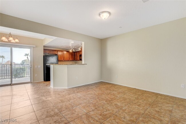Building Photo - 6868 Sky Pointe Dr