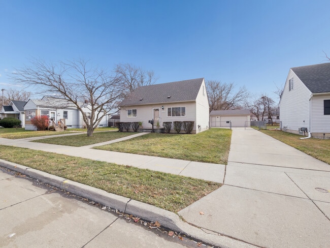 Vista de la calle de la propiedad - 8204 Toepfer Rd