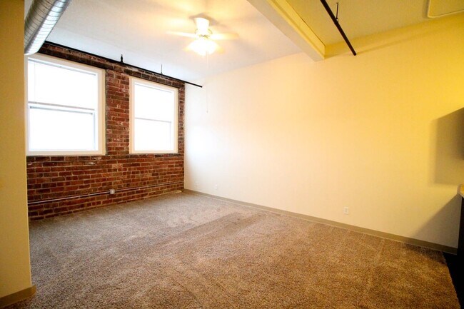 Foto del edificio - 1319 5th Ave