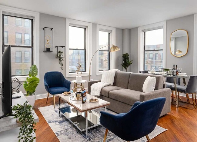 Foto del edificio - 5000 N Sheridan Rd