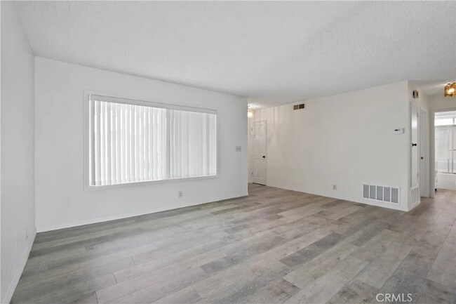 Foto del edificio - 632 E La Veta Ave